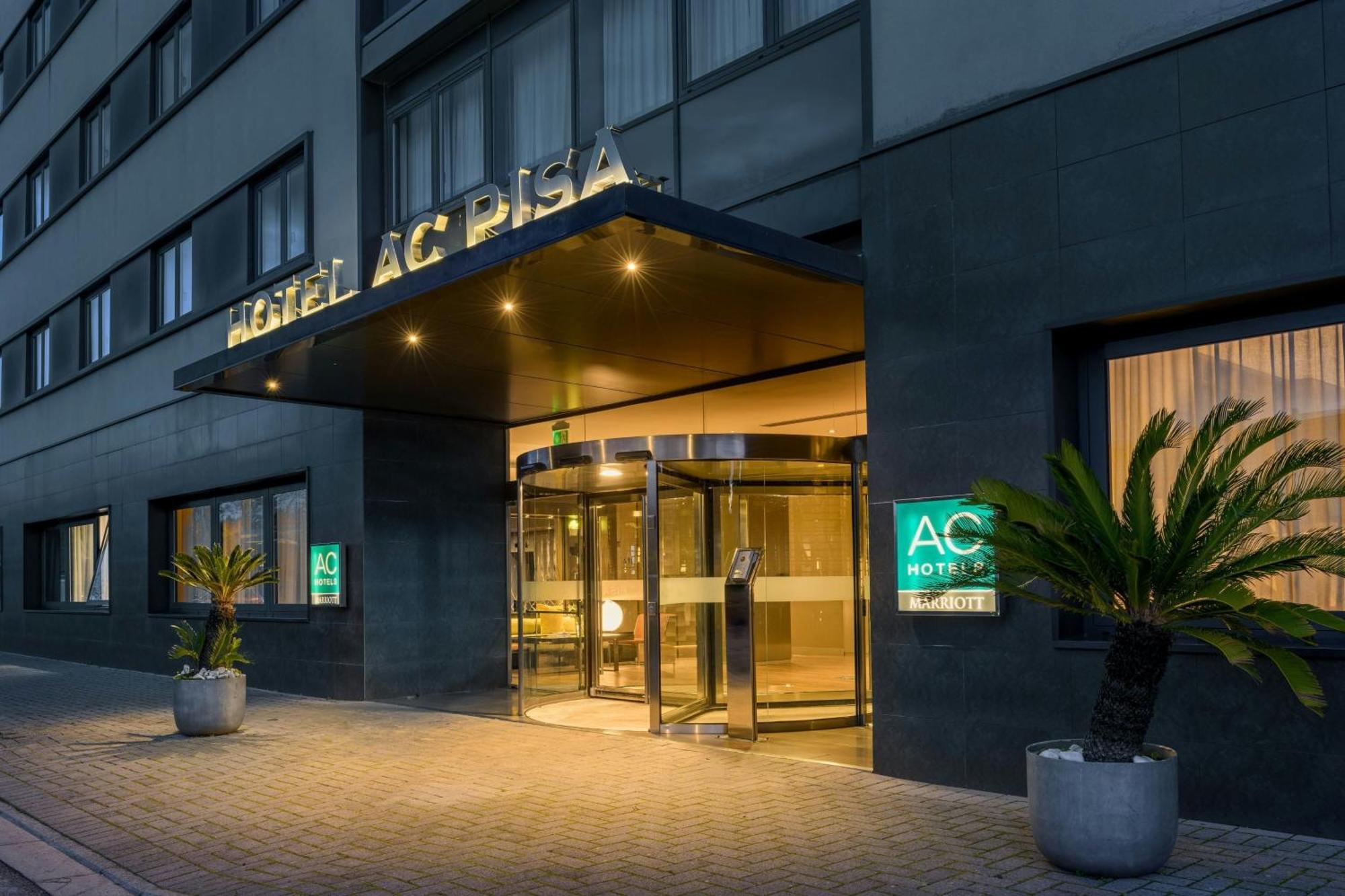 Ac Hotel By Marriott Pisa Bagian luar foto
