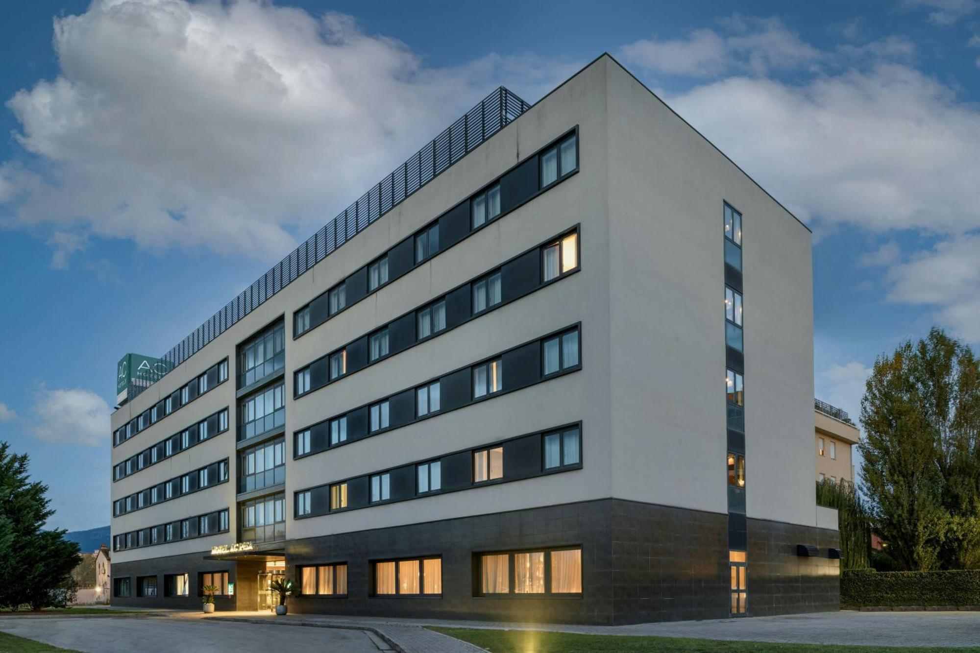 Ac Hotel By Marriott Pisa Bagian luar foto